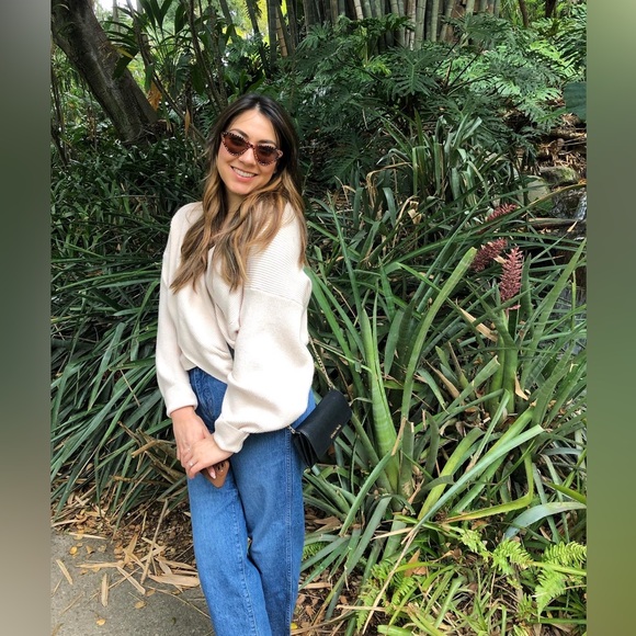 Meet your Posher, Natalie - Picture 2 of 3